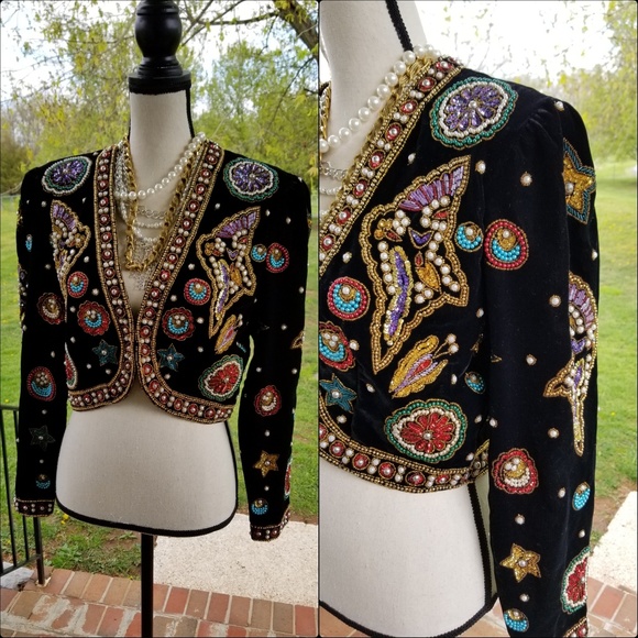 SOLD!!🚫🚫Beaded Cropped Bolero - Picture 4 of 7